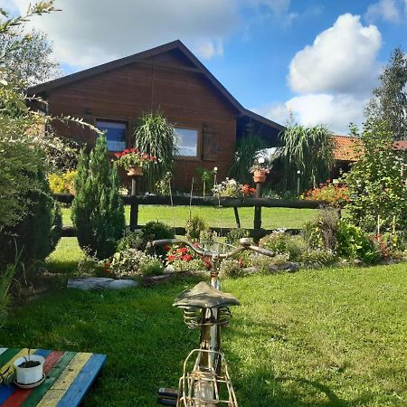 Domek W Kwiatach Zyndaki Buitenkant foto